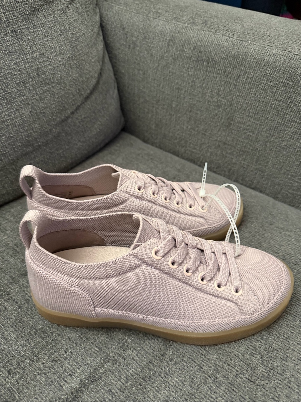 Vionic Winny Knit Women's Sneakers Magnolia Dusk Size 5 NWOB Slip On No Tie